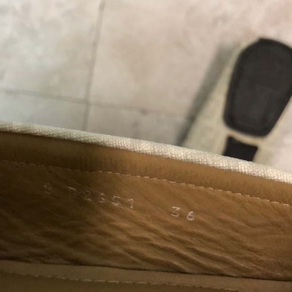 ⭐️ FENDI flats. 100% authentic - Picture 6 of 6